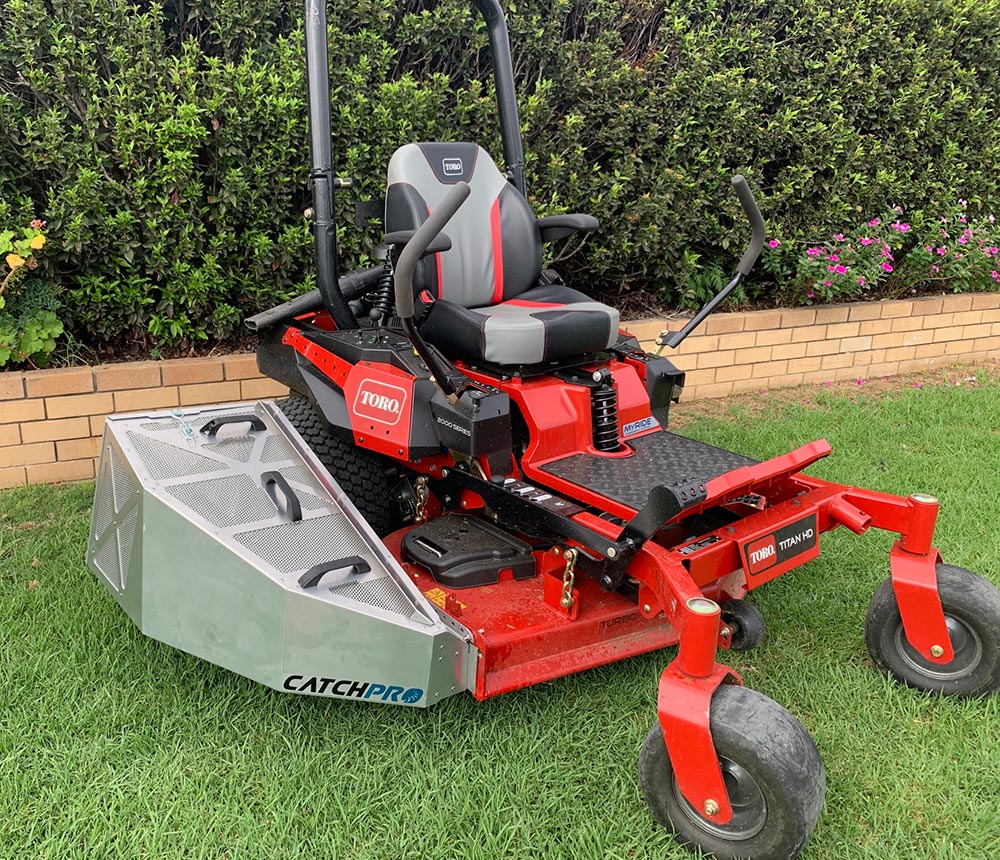 CatchPro Aluminum Bagger with MB-JW Bracket image number null